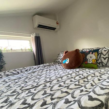 Sweet Loft Homestay Johor Bahru Esterno foto