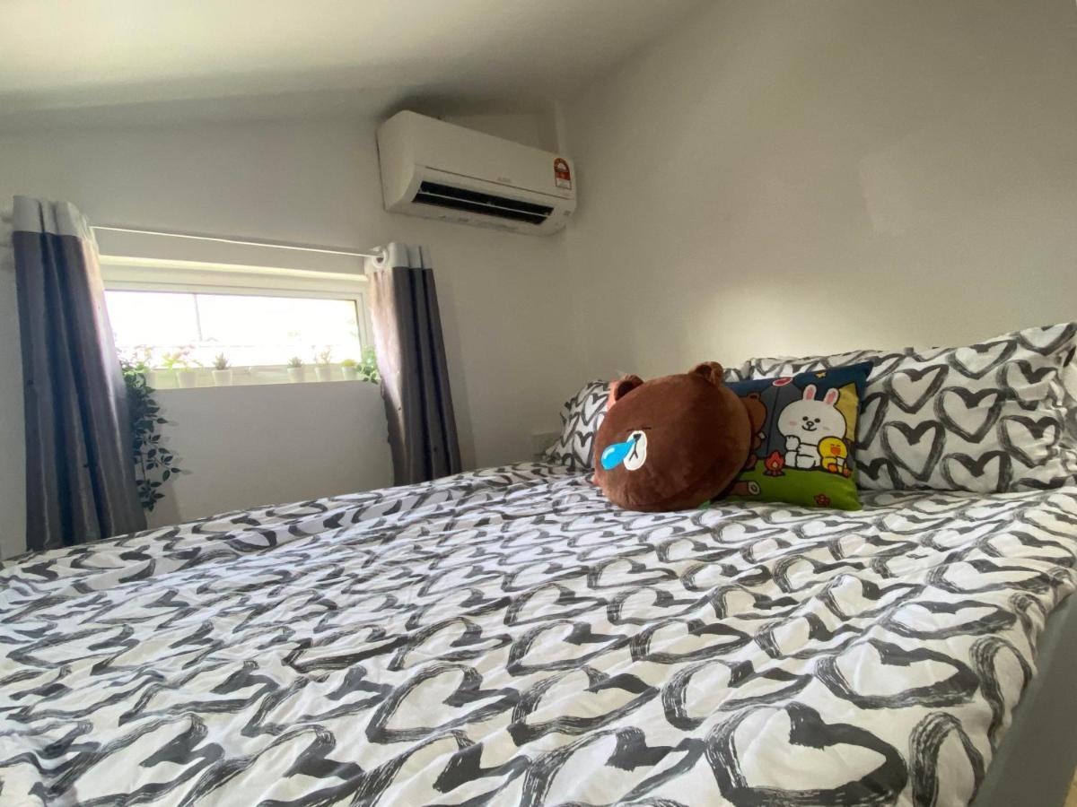 Sweet Loft Homestay Johor Bahru Esterno foto